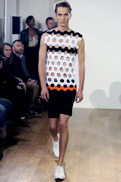 Look 23
